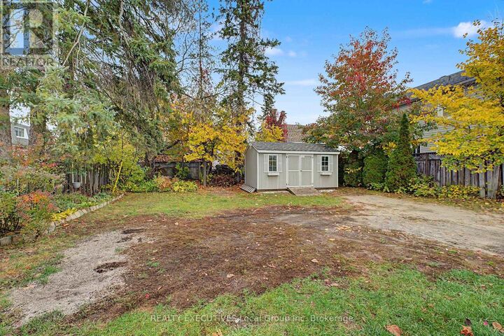 Property Photo: 1778 Cassells Street ON P1B 4C7