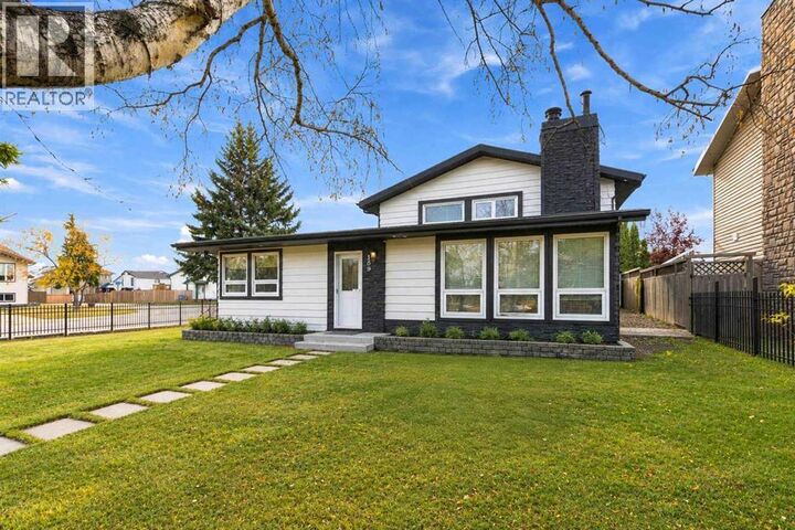 Property Photo: 169 Woodland Drive AB T9K 1A3