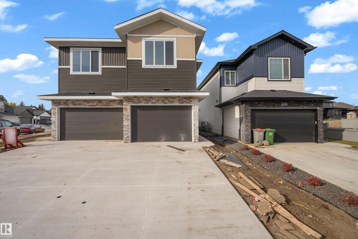 Property Photo: 3 Grayson Green AB T7Z 0P3