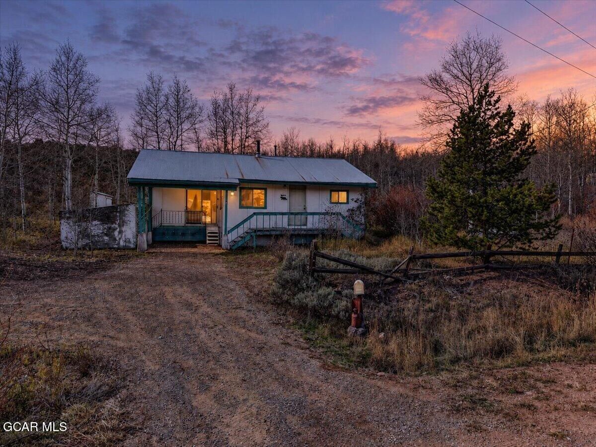 Property Photo:  2559 Gcr 162  CO 80459 