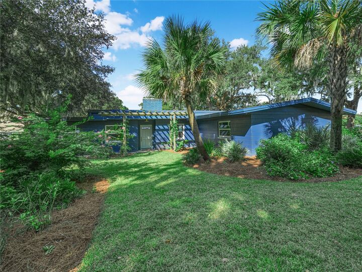 Property Photo:  1329 Hollister Road  FL 33827 