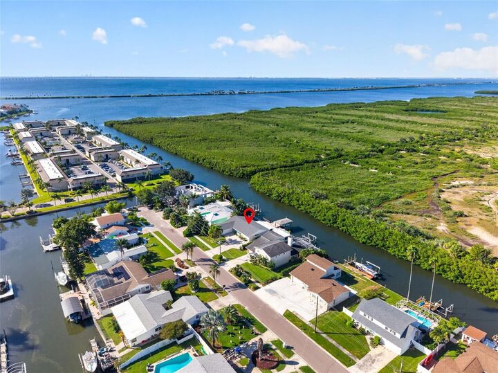 Property Photo:  4606 Bay Crest Drive  FL 33615 