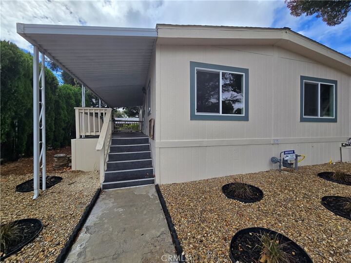 Property Photo:  133 Solana Way  CA 93446 