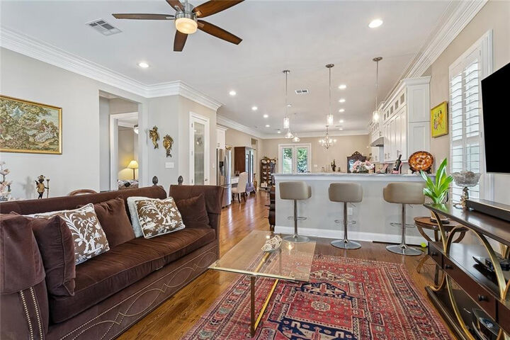 Property Photo:  5720 Alfred Street  LA 70122 