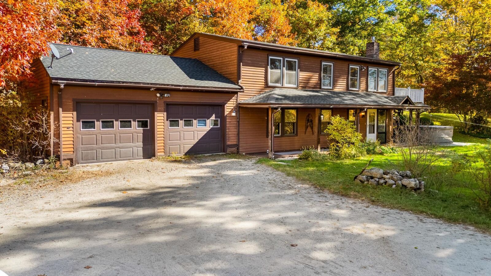Property Photo:  90 Meetinghouse Hill Road  NH 03273 