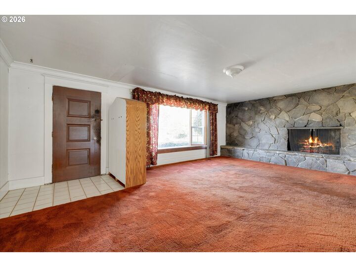 Property Photo:  301 SW 3rd Ave  OR 97013 