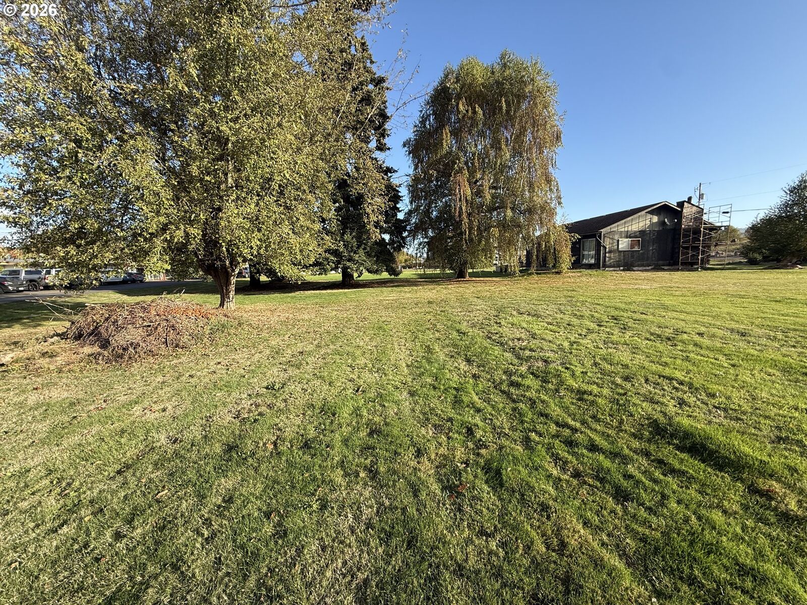 Property Photo: 1425 River Rd WA 98632