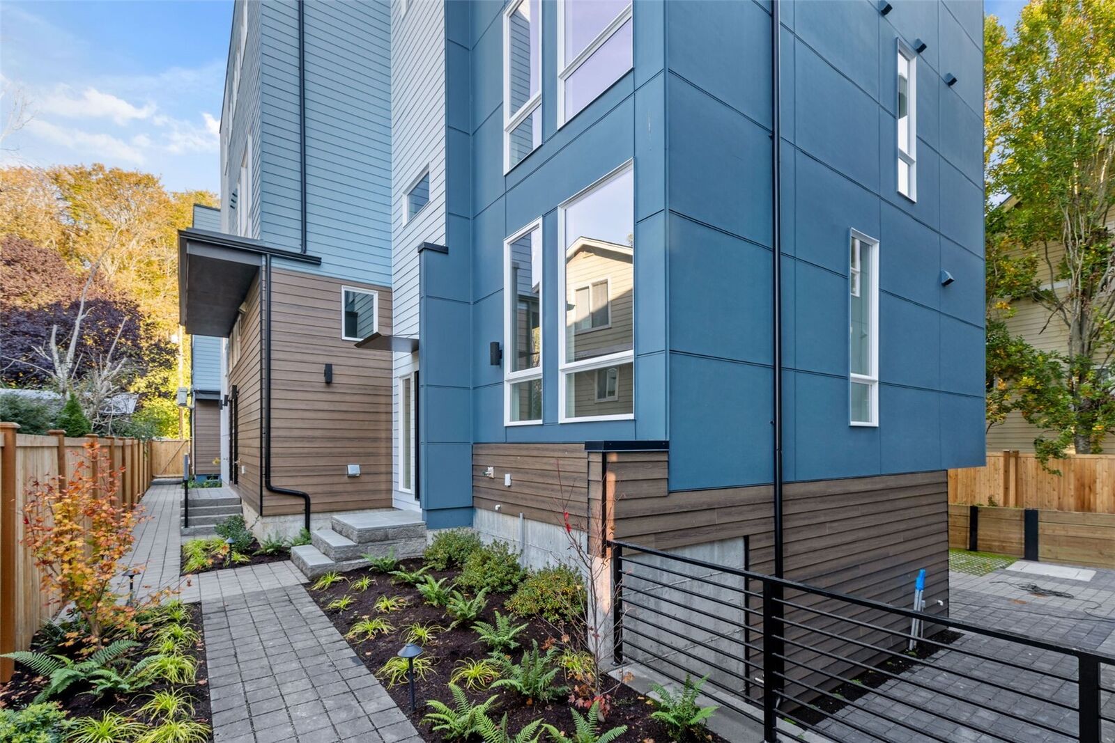 Property Photo: 7029 Delridge Way SW WA 98106
