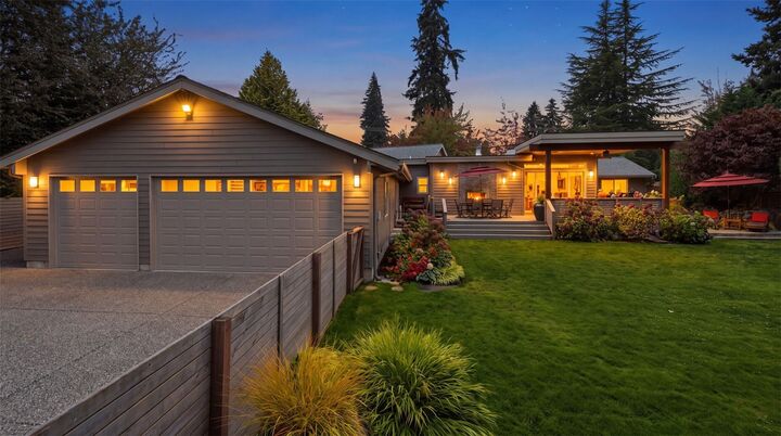 Property Photo:  8036  132nd Avenue NE  WA 98052 