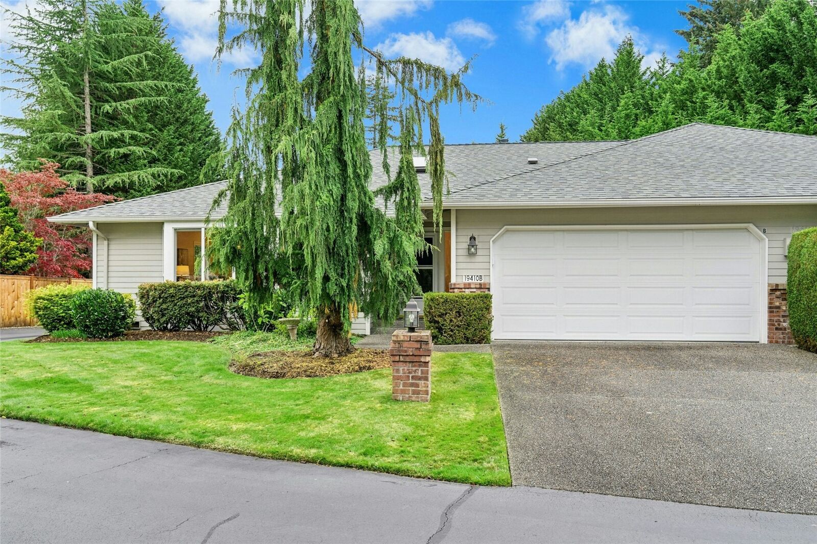 Property Photo:  19410  2nd Drive SE B  WA 98012 