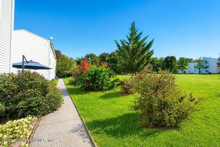Property Photo: 20 Bianca Court NY 10312