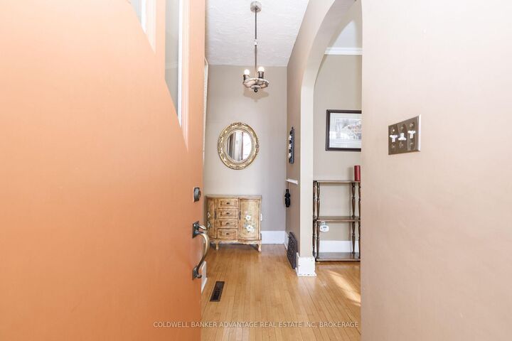 Property Photo:  104 Bald Street  ON L3C 5C3 