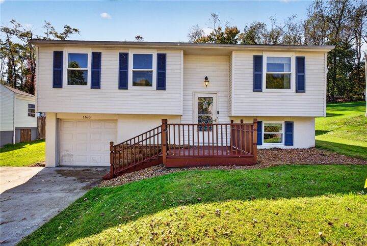 Property Photo:  1163 Marble Dr  PA 15046 