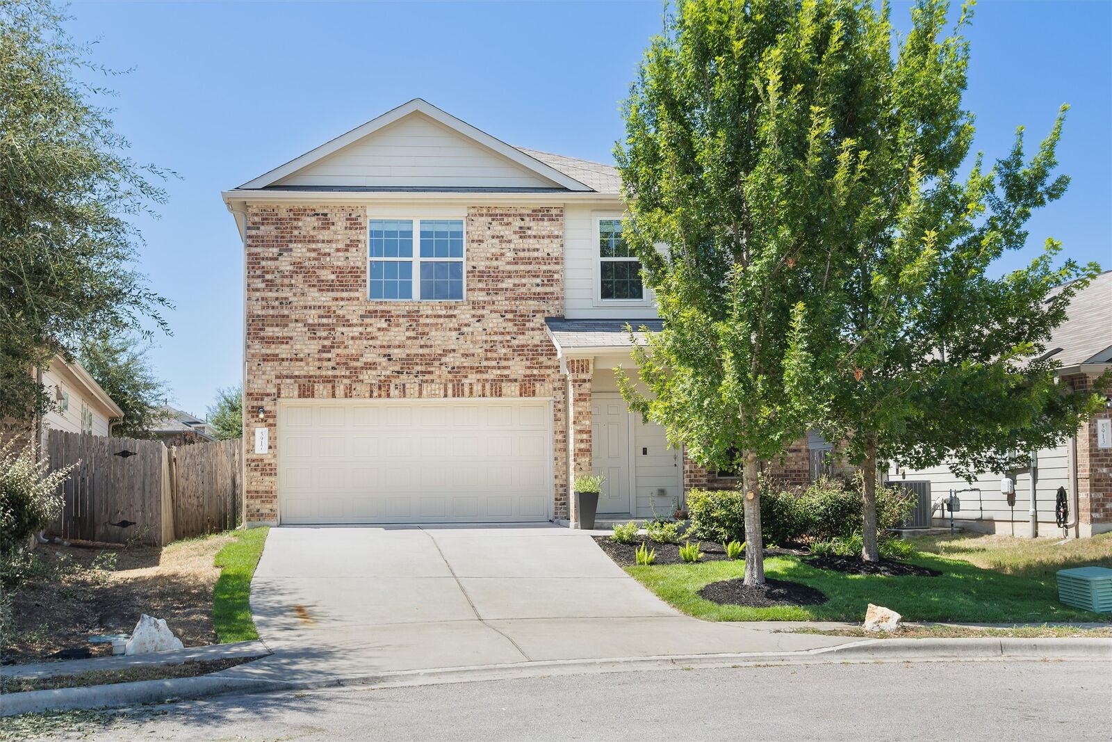 Property Photo: 5917 Bell Tower Lane TX 78747
