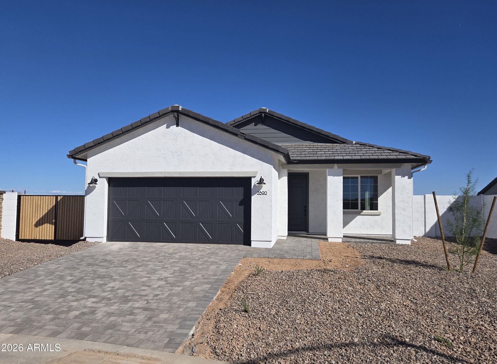 Property Photo: 2890 N Arroyo Grande Avenue AZ 85122