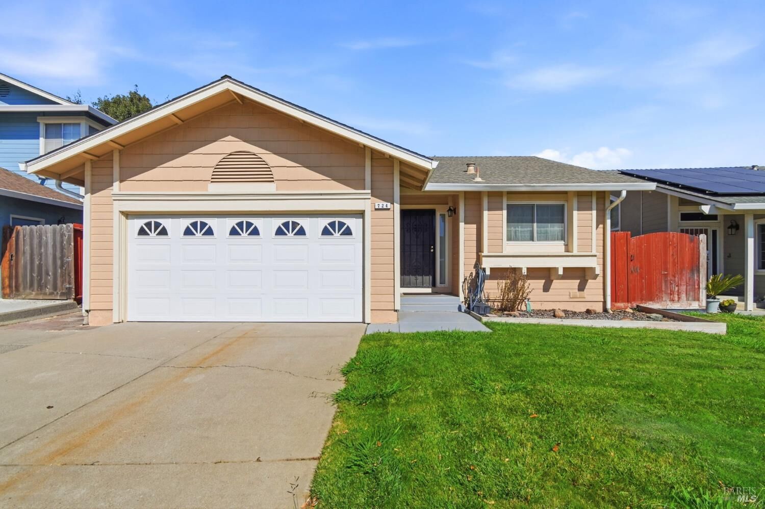 Property Photo:  724 Vintage Avenue  CA 94534 