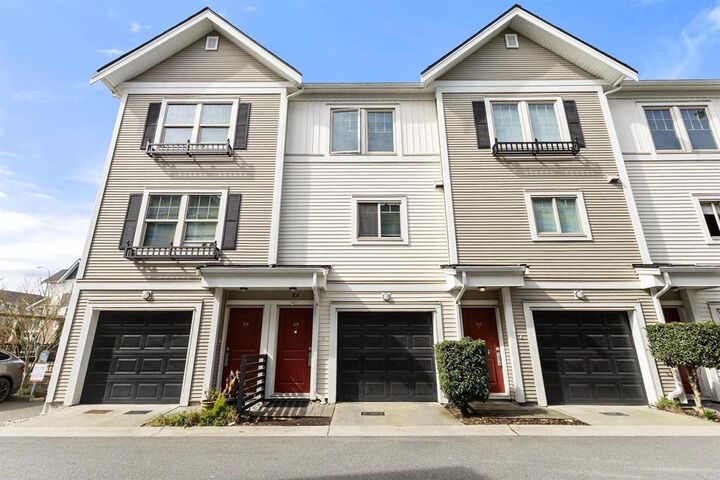 Property Photo:  32633 Simon Avenue 89  BC V2T 0G9 