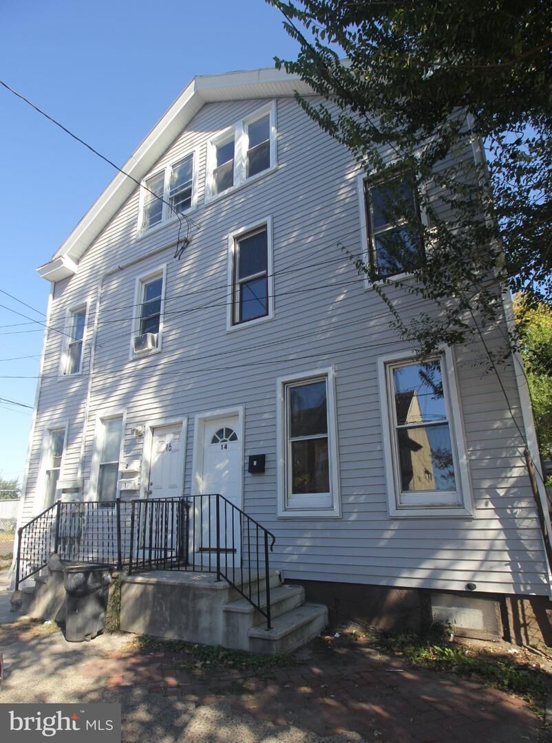 Property Photo:  14 N Olden Avenue N  NJ 08609 