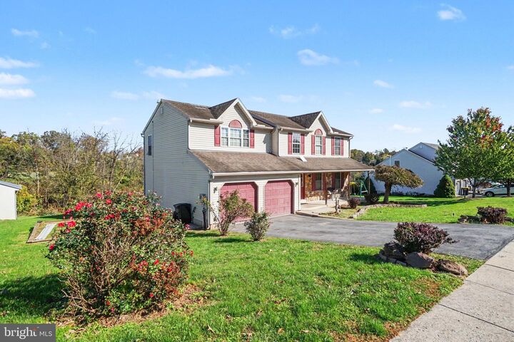 Property Photo:  5013 Overlook Point  PA 19518 