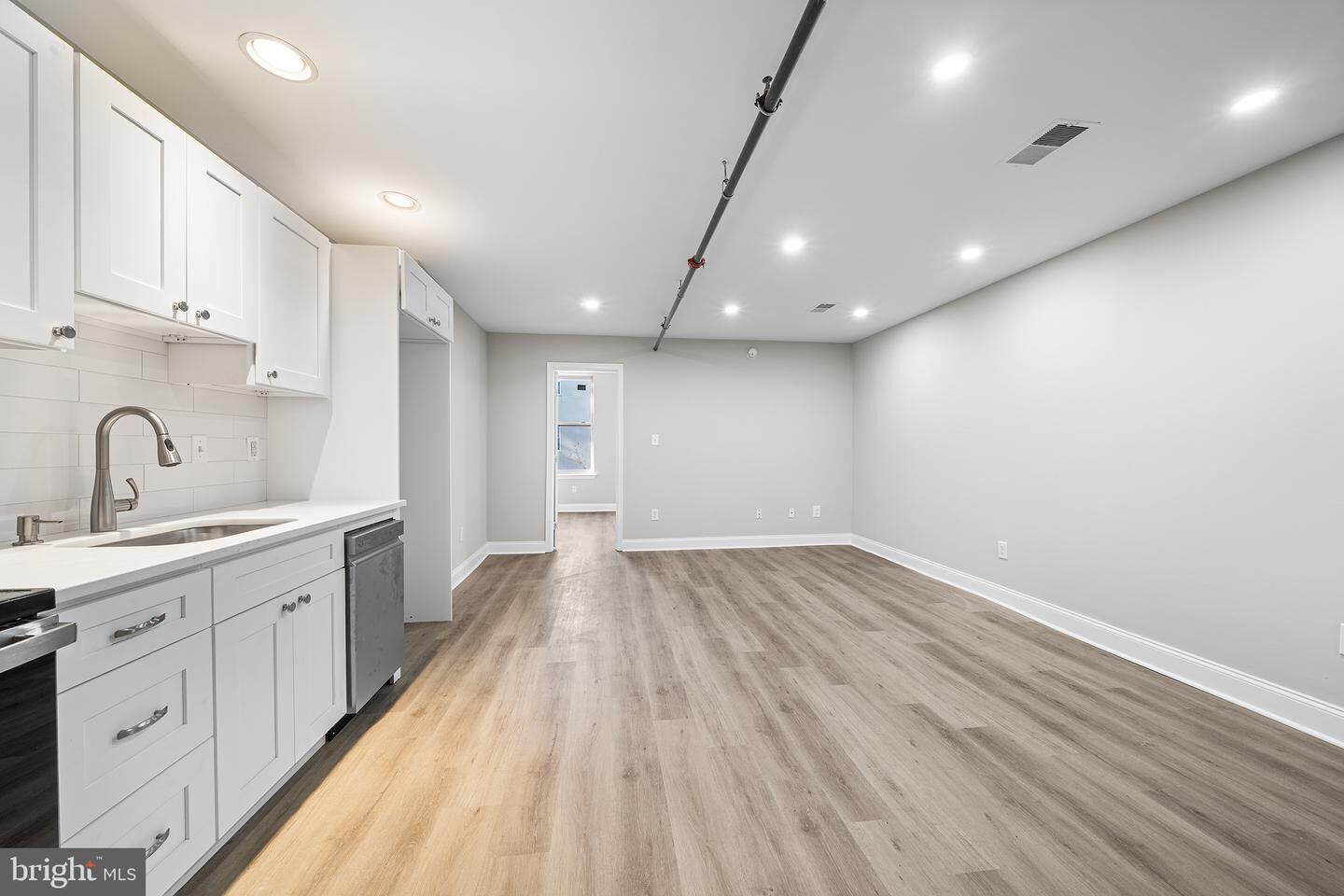 Property Photo: 1933 Christian Street 24 PA 19146