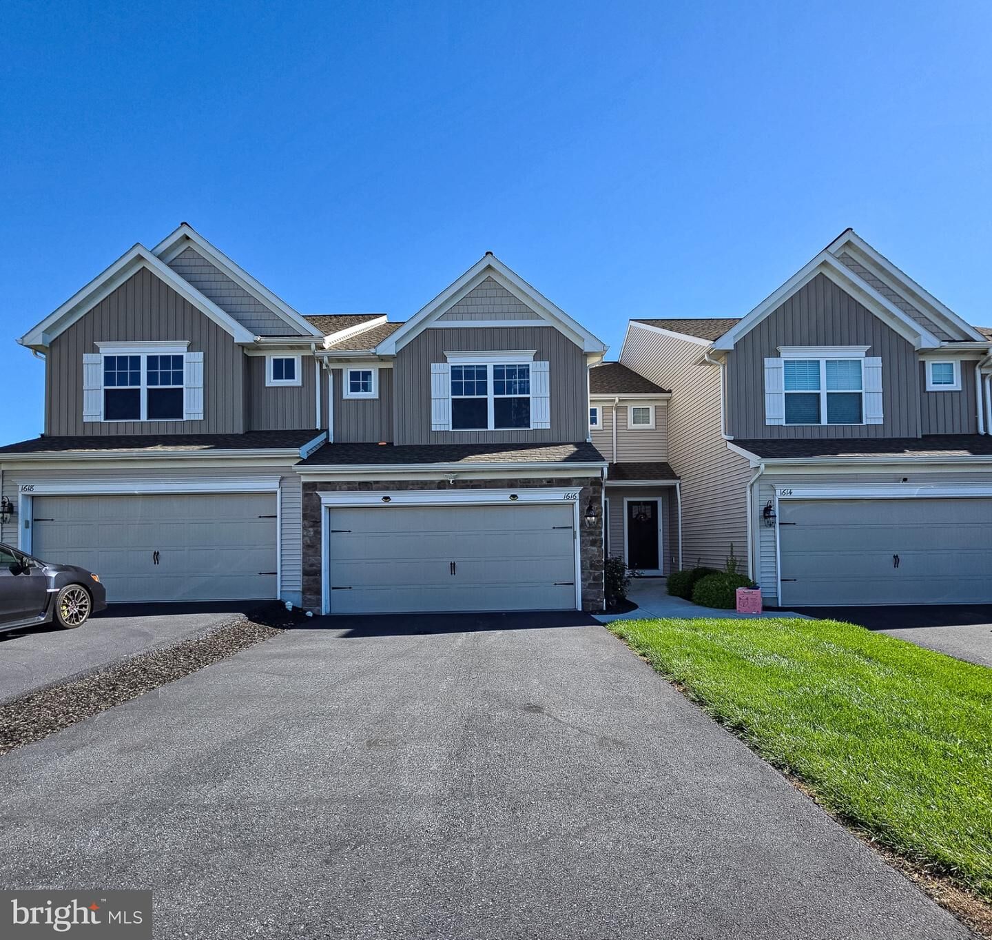 Property Photo:  1616 Haralson Drive  PA 17055 