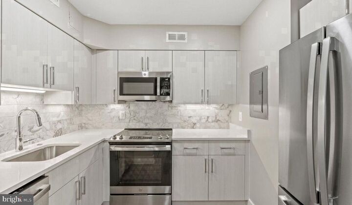 Property Photo:  3401 38th Street NW 609-410  DC 20016 