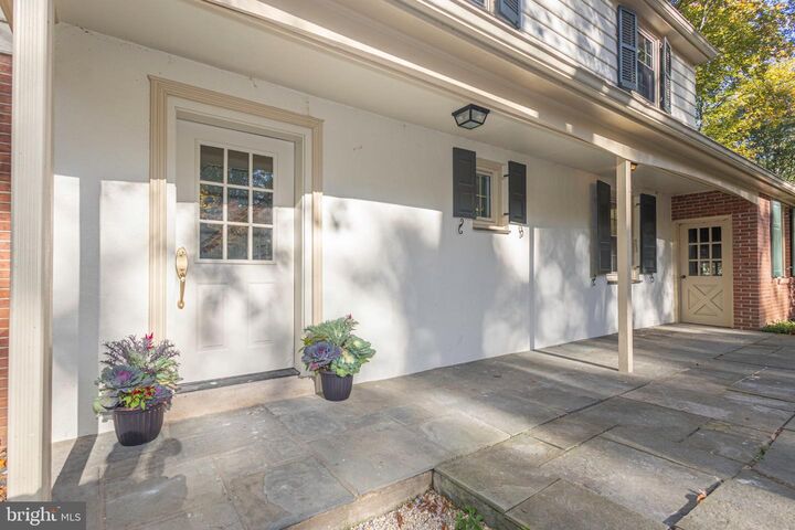 Property Photo:  70 Sandywood Drive  PA 18901 