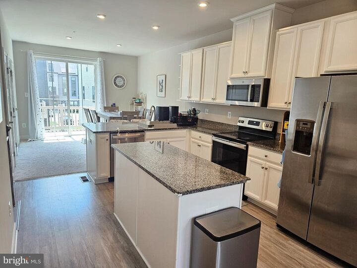 Property Photo: 553 Levanna Lane MD 21060
