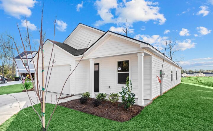 Property Photo: 625 Green Valley Way SC 29569