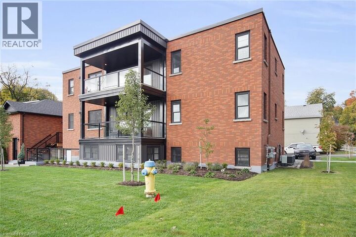 Property Photo:  74 Church Street 2  ON N5A 2R2 