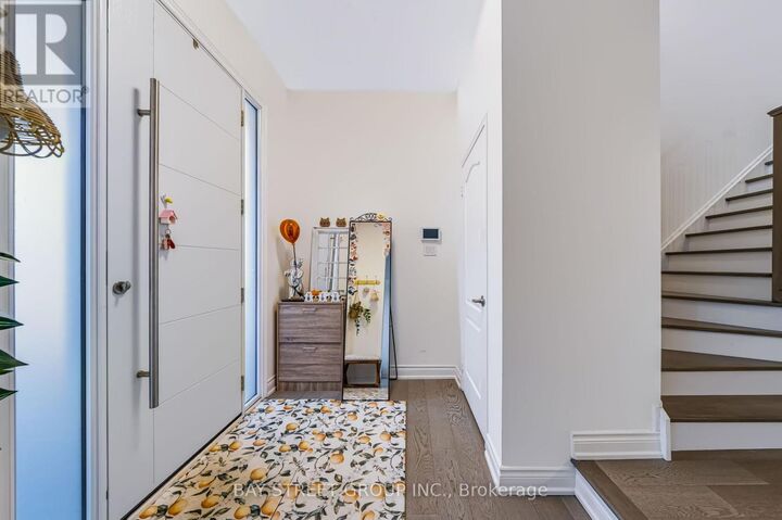 Property Photo:  44 Trish Drive  ON L4E 5C4 