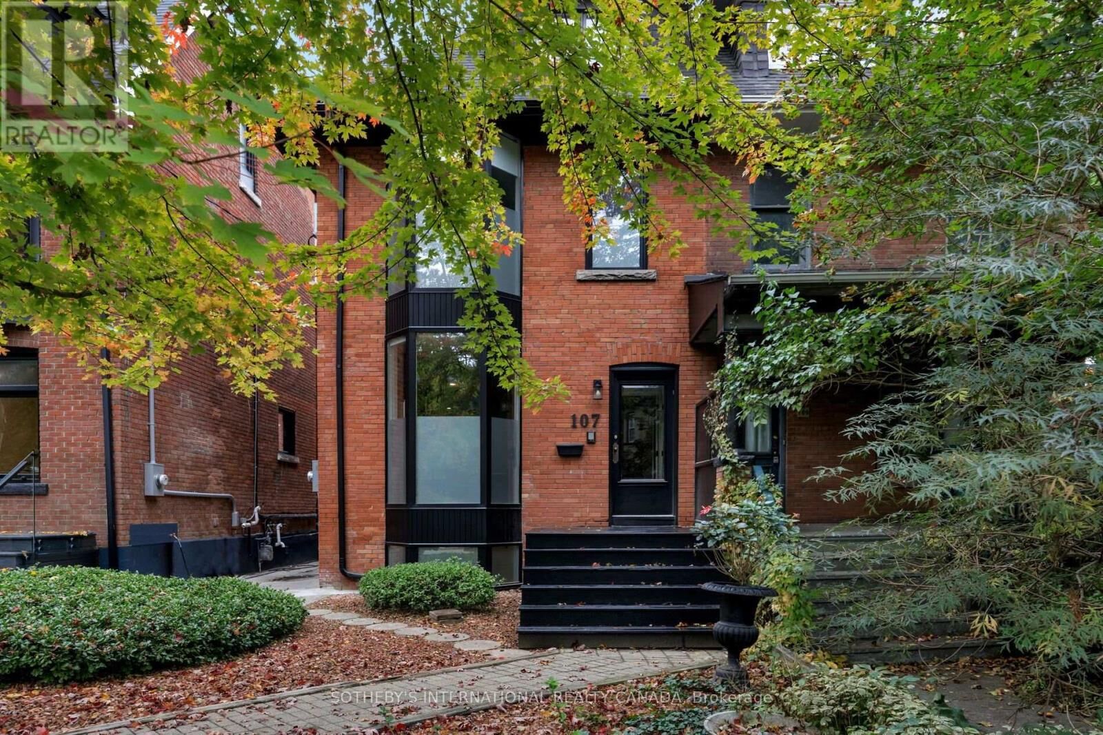 Property Photo: 107 Macpherson Avenue ON M5R 1W7