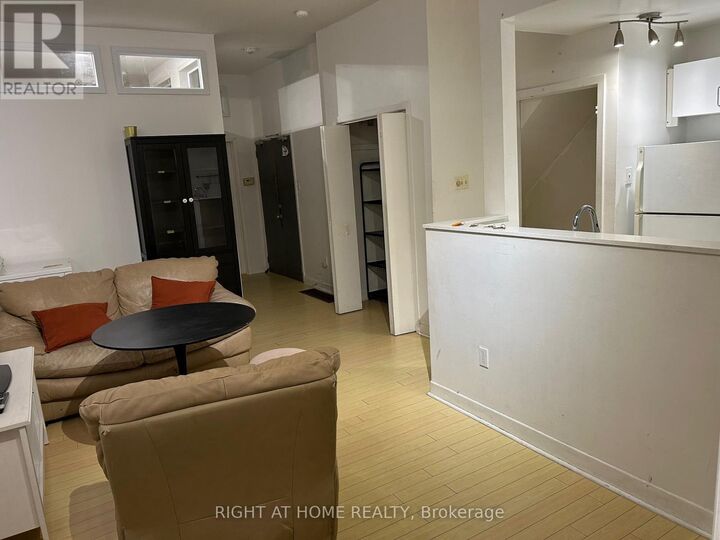 Property Photo: 210 McCaul Street B ON M5T 1W5