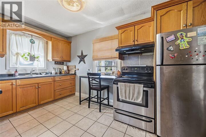 Property Photo: 272 Kathleen Avenue ON N7T 1E3