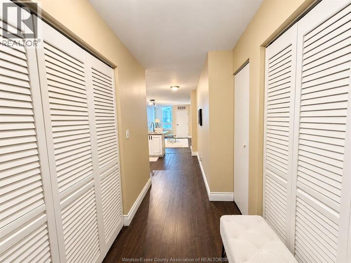 Property Photo:  540 Ouellette Avenue 4D  ON N9A 1B7 