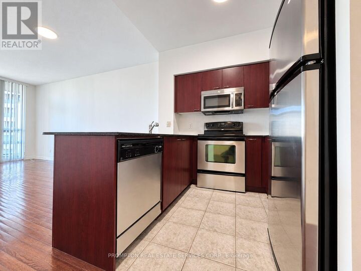 Property Photo: 509 Beecroft Road 1115 ON M2N 0A3