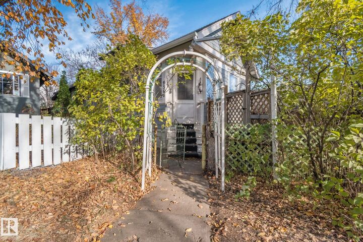 Property Photo:  9360 Cameron Avenue NW  AB T5H 3R6 