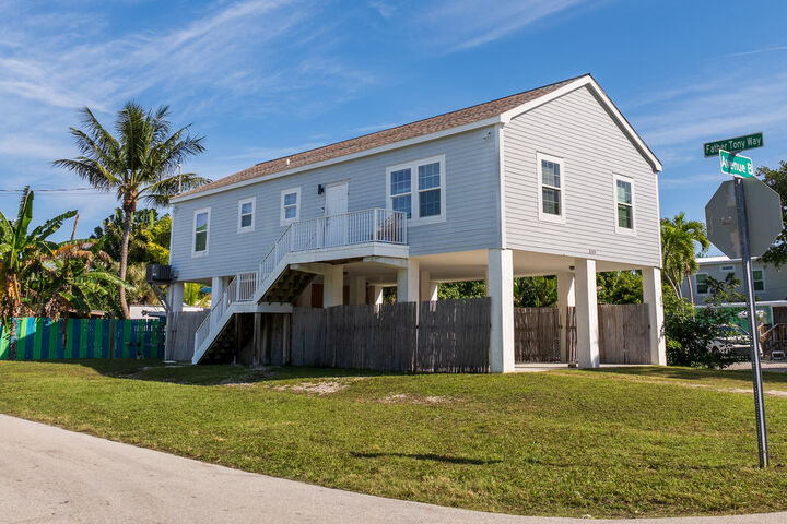 Property Photo:  31315 Avenue B  FL 33043 