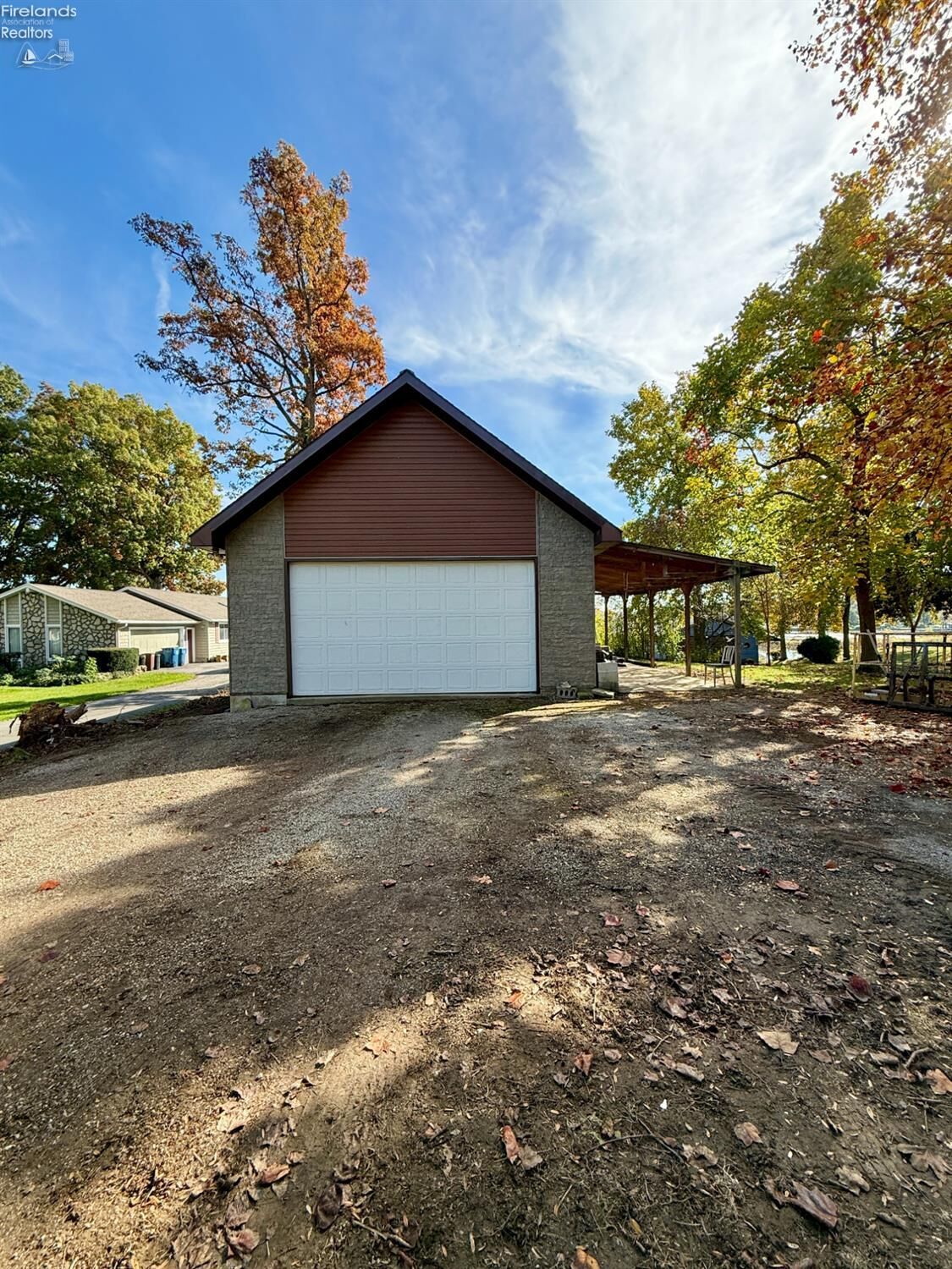 Property Photo: 1228 Riverside Drive OH 44839