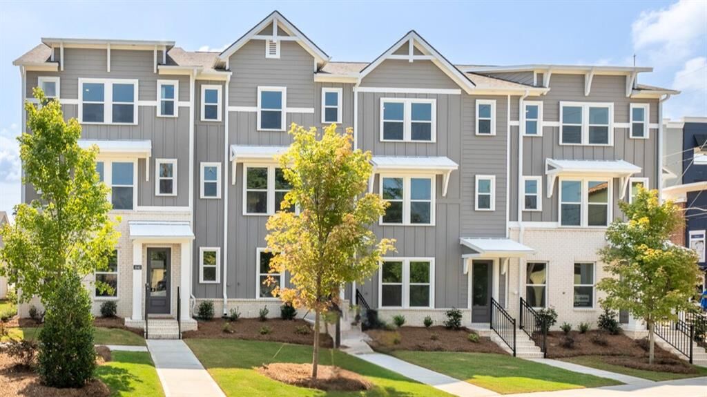 Property Photo: 512 Aspen Lane GA 30354
