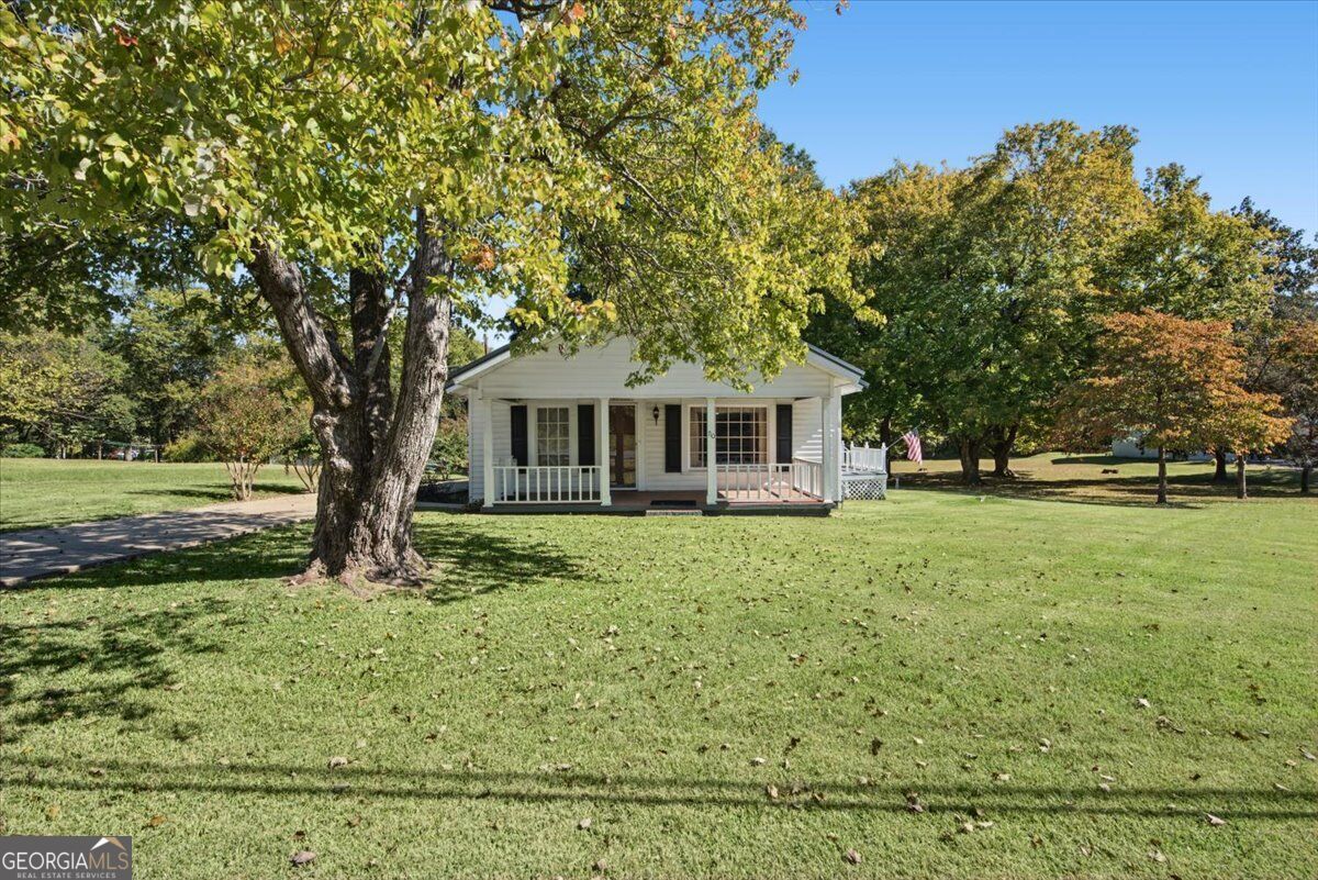 Property Photo:  710 Jones Avenue  GA 30153 