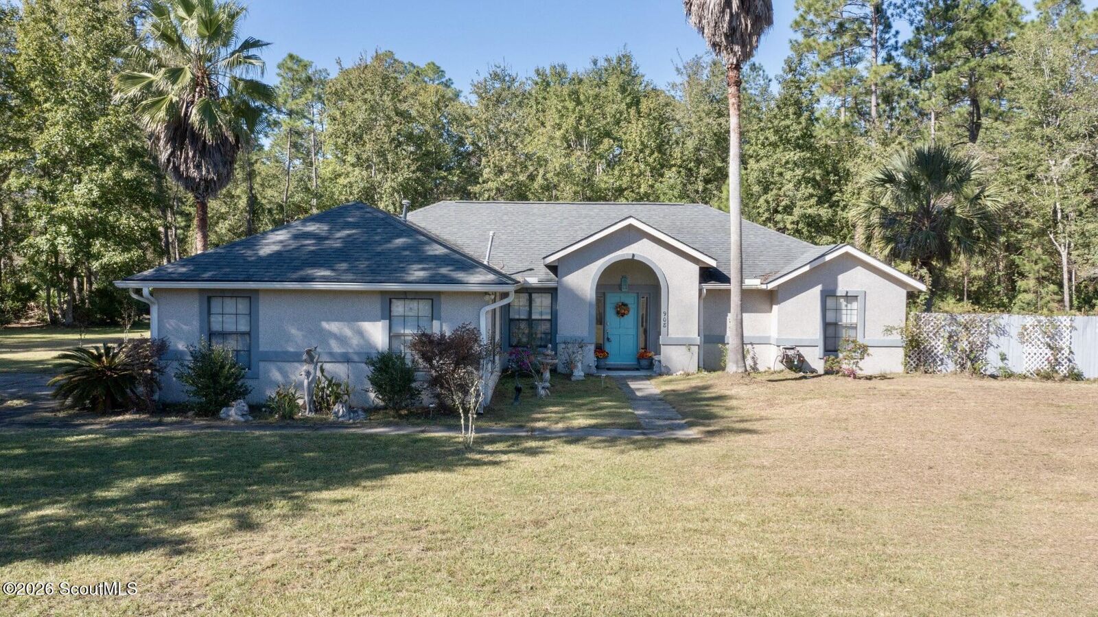 Property Photo:  908 Lang Avenue  GA 31569 