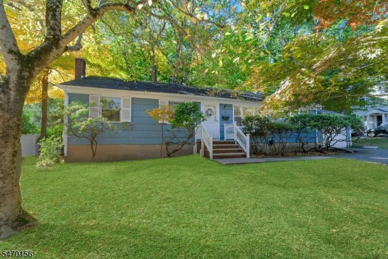 Property Photo:  50 Pine St  NJ 07446 