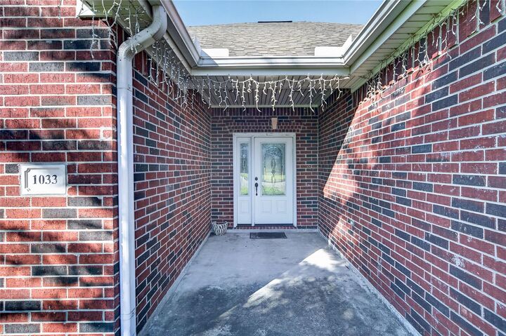 Property Photo:  1033 Kelsey Lane  TX 77611 