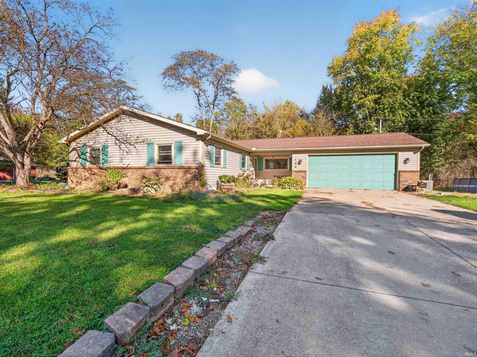 Property Photo: 109 N Ivy Lane IN 46721