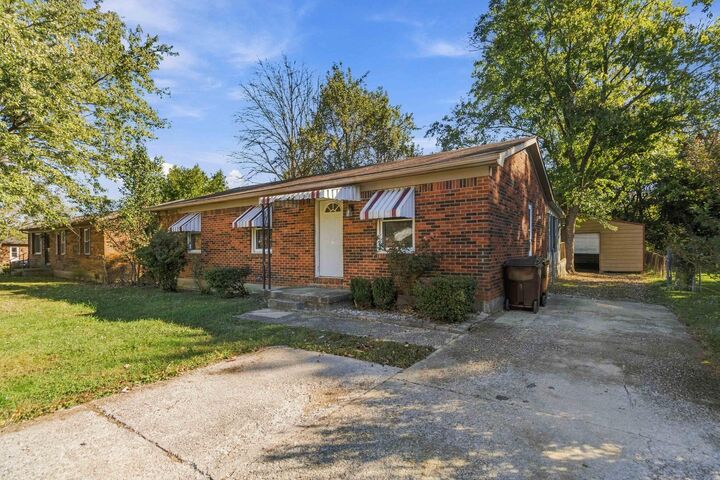 Property Photo:  117 Colonial Park Drive  KY 40391 