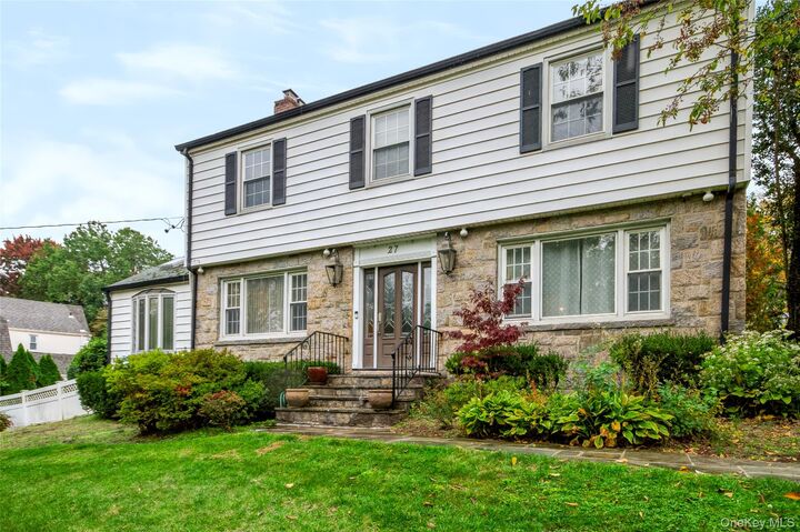 Property Photo:  27 Parkview Drive  NY 10708 