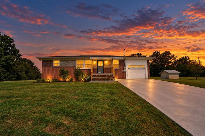Property Photo:  3084 Hardy Road  TN 37890 
