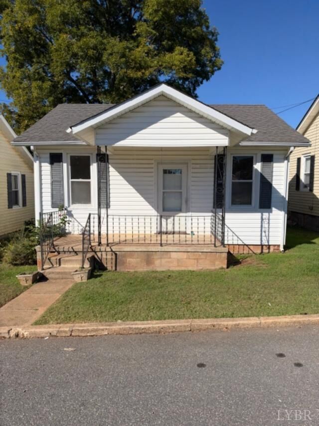 Property Photo:  114 Lee Street  VA 24522 