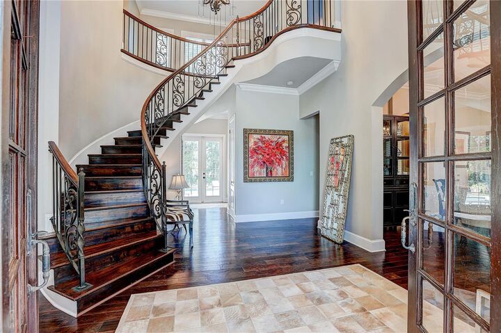Property Photo: 4621 W San Jose Street FL 33629